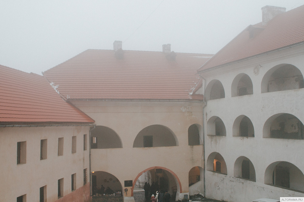 Мукачево: туманными тропами от современности в средневековье