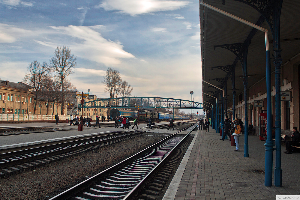 Железнодорожный вокзал Ивано-Франковска