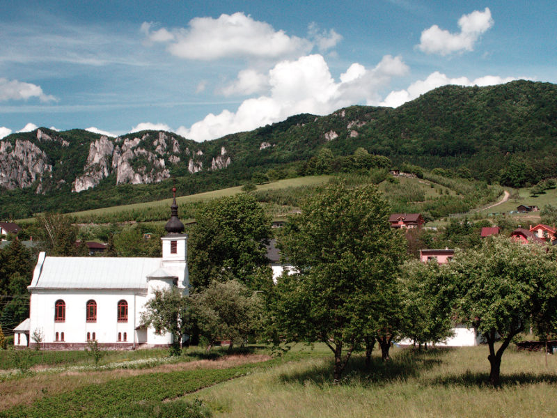 Неизвестная Словакия. Деревня Сулов: замки и скалы, просторы и леса